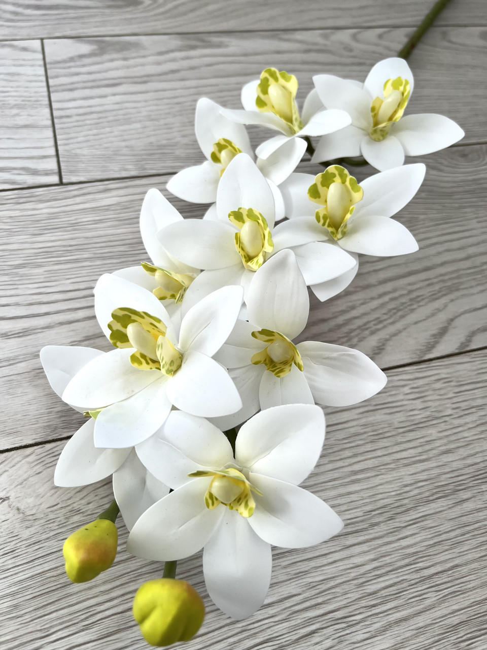 Штучна орхідея цимбідіум (біла, латекс 75 см), фото 1