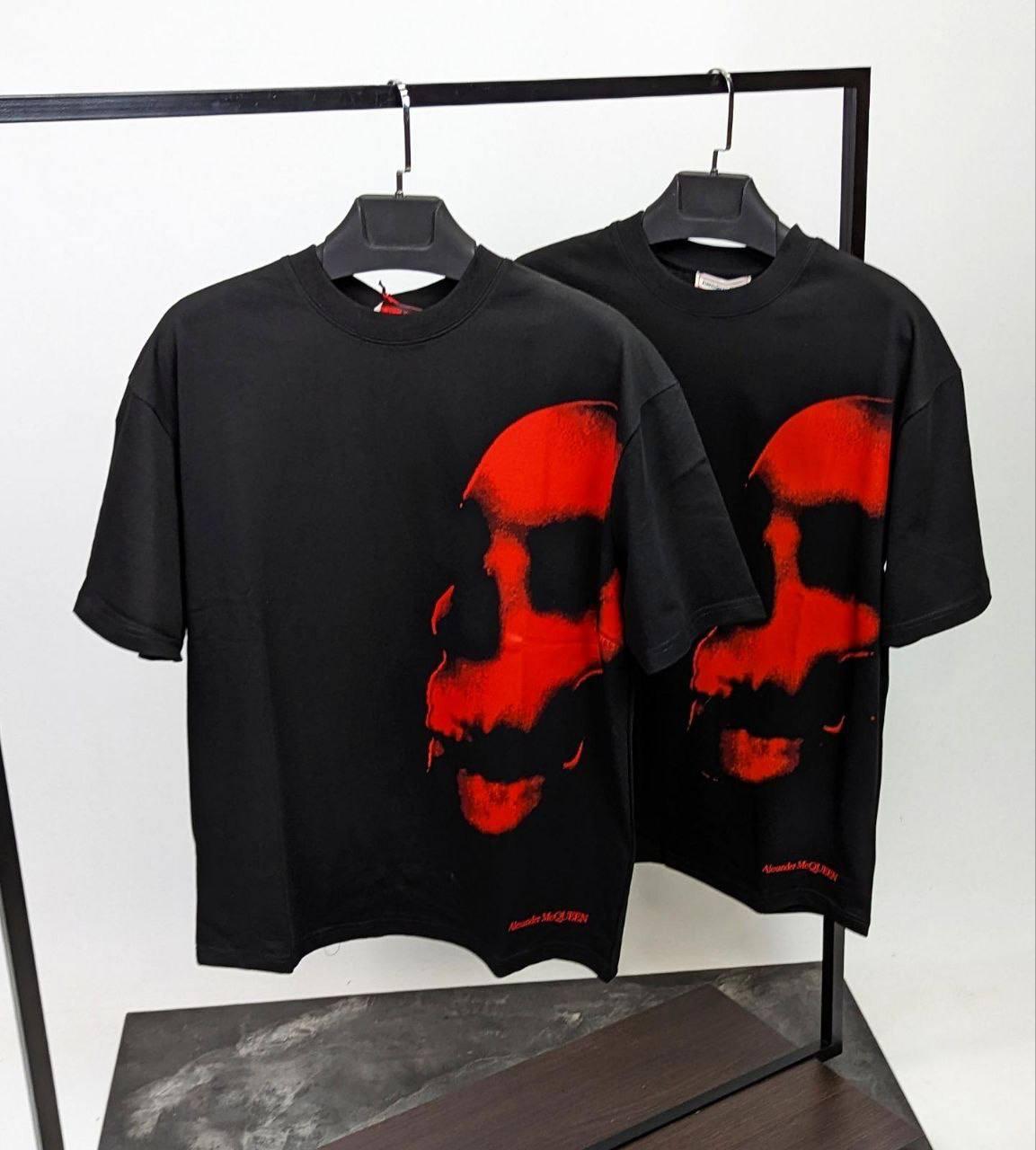 Чоловіча футболка Alexander McQueen CK8201 чорна