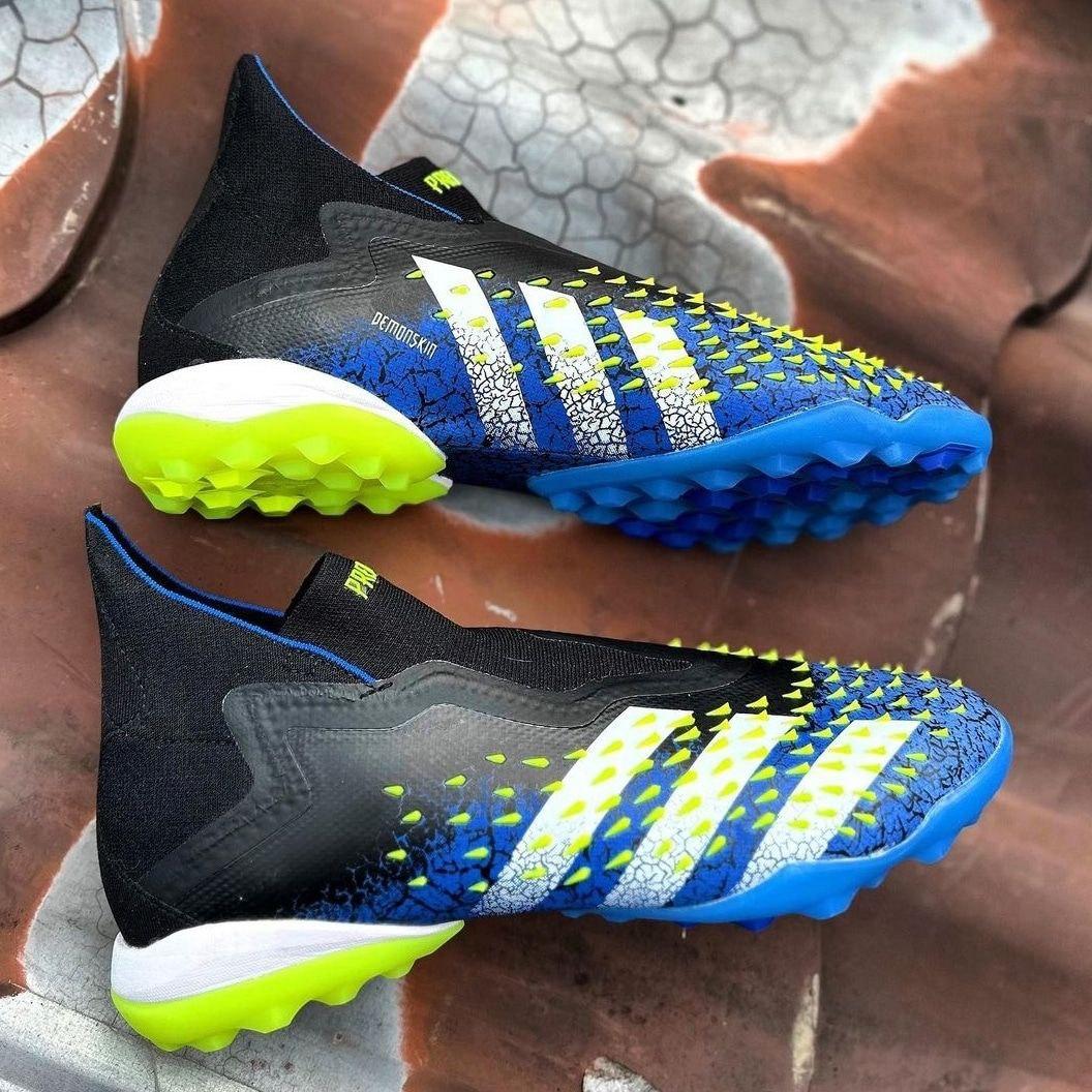 Футбольні Cороконіжки Adidas Predator FREAK + TF