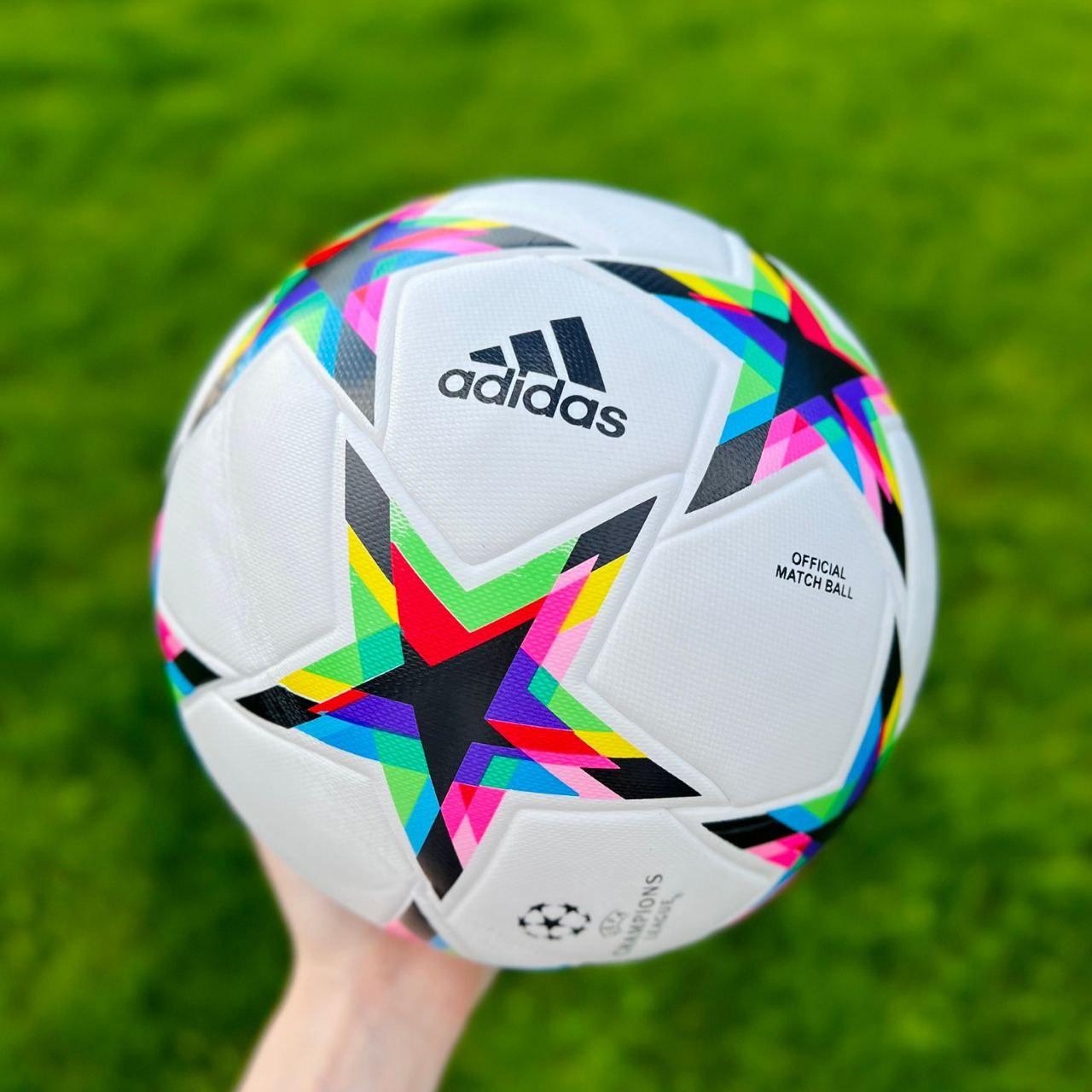 Футбольний м’яч Adidas Champions League footballers