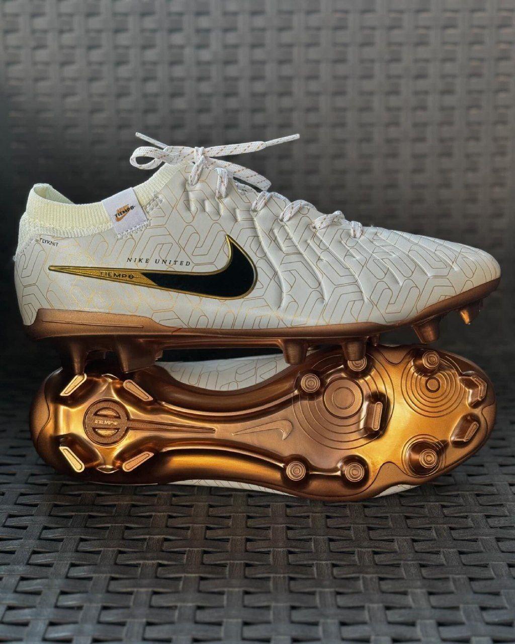 Футбольні бутси Nike Tiempo 10 Sд 1036