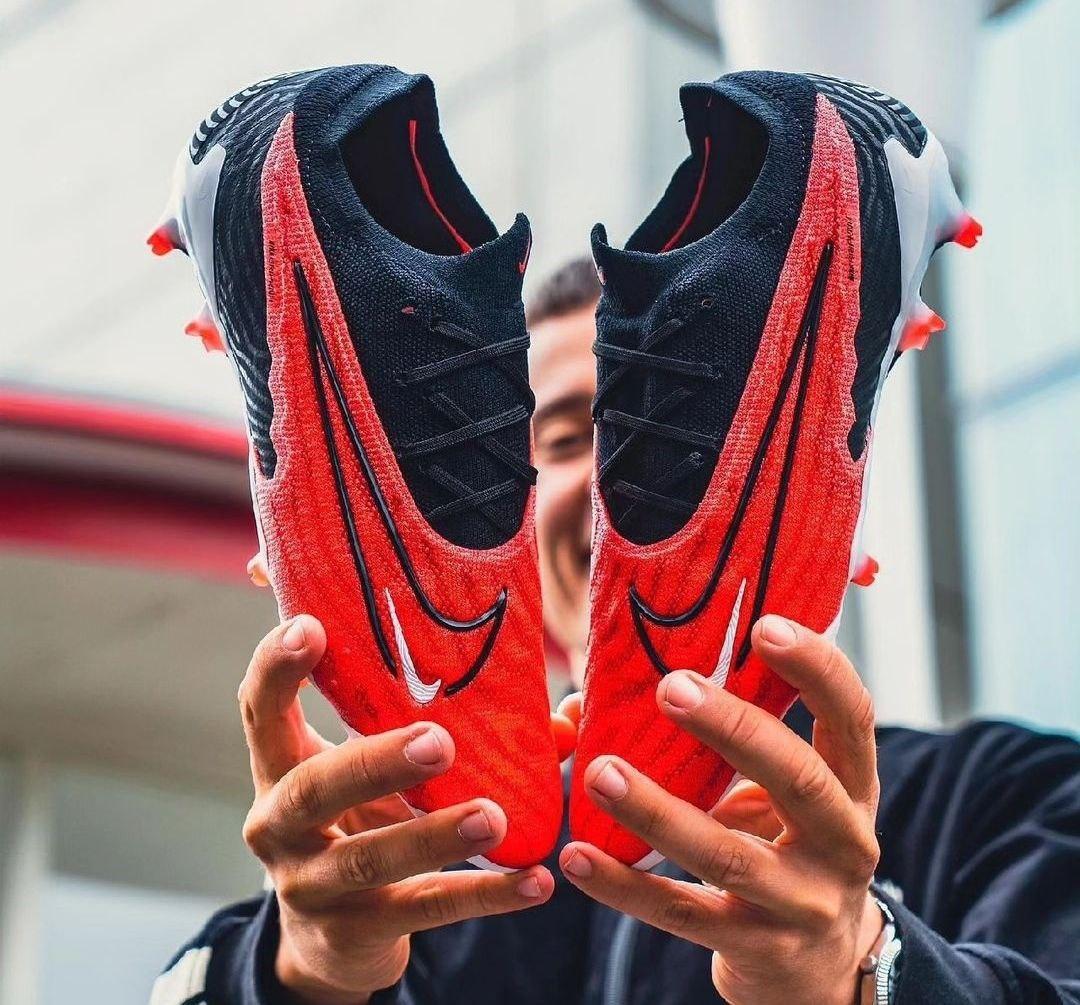 Дитячі Футбольні бутси Nike Phantom GX Elite FG