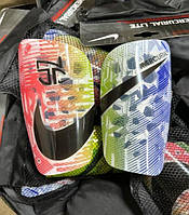 Футбольні щитки Nike Mercurial Lite