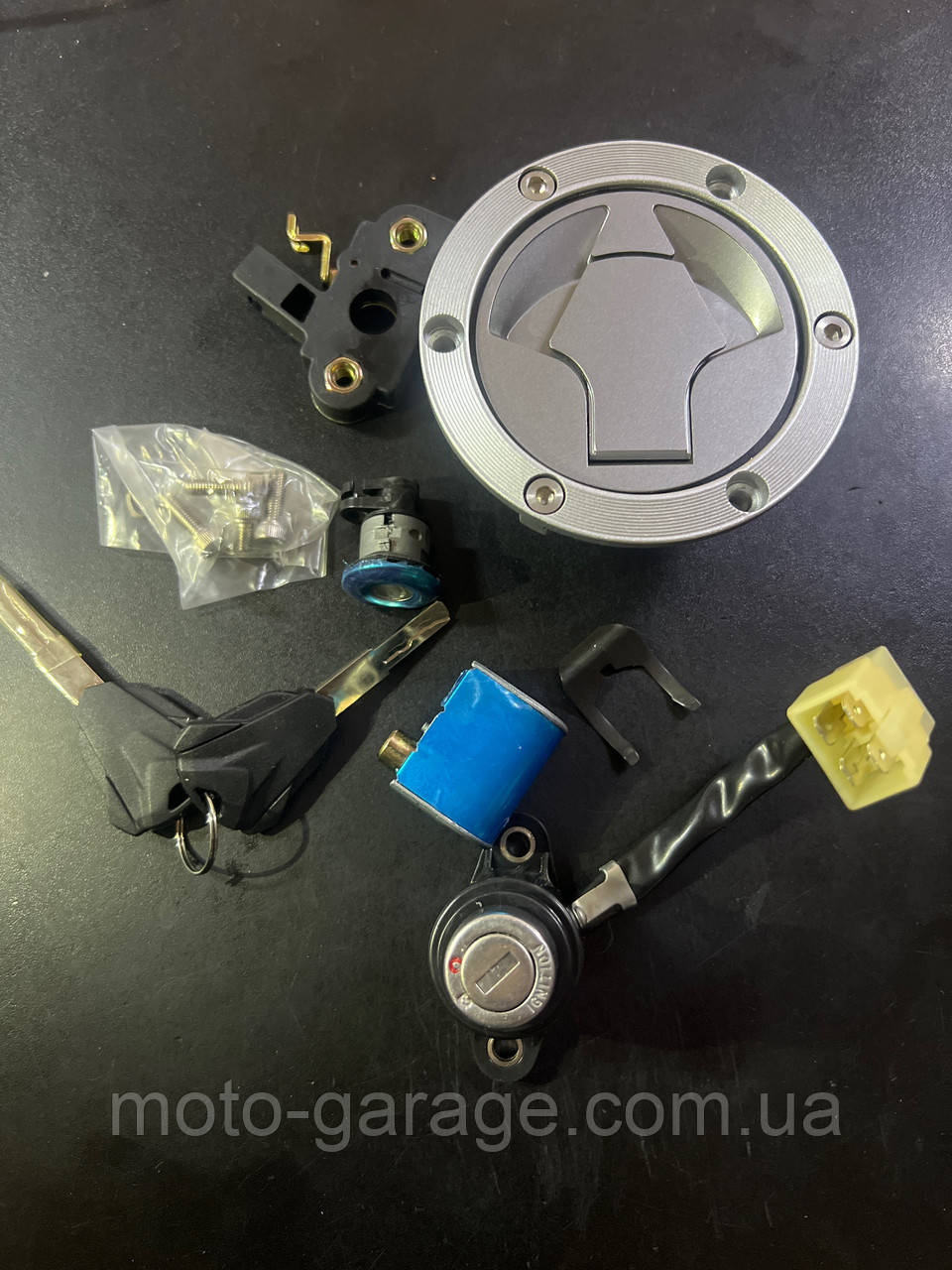 Комплект замків LONCIN LX250-15,CR4, Geon CR6, Viper CR5, з кришкою бака, фото 1