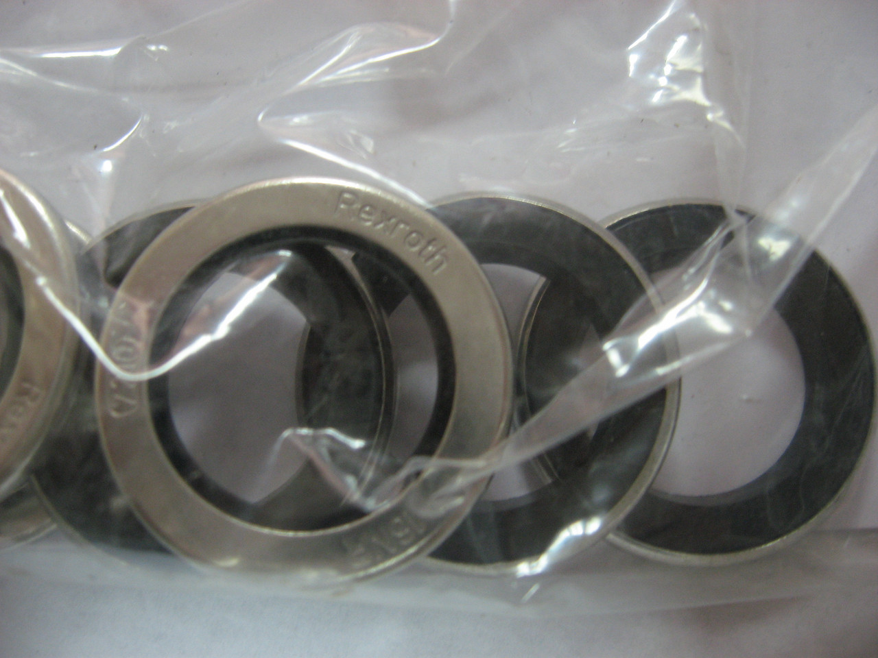 Уплотнительные кольца (защита) для шариковых втулок - фото 2 - id-p417016460