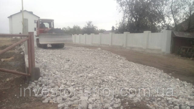 Бульдозер для ремонта дорог Харьков Бульдозер Дт-75 планирует щебень в Харькове