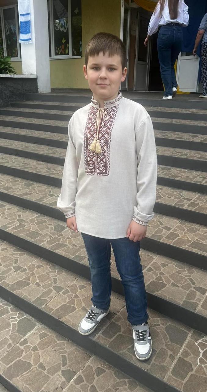 Вишиванка для хлопчиків, льон меланж "Серця"