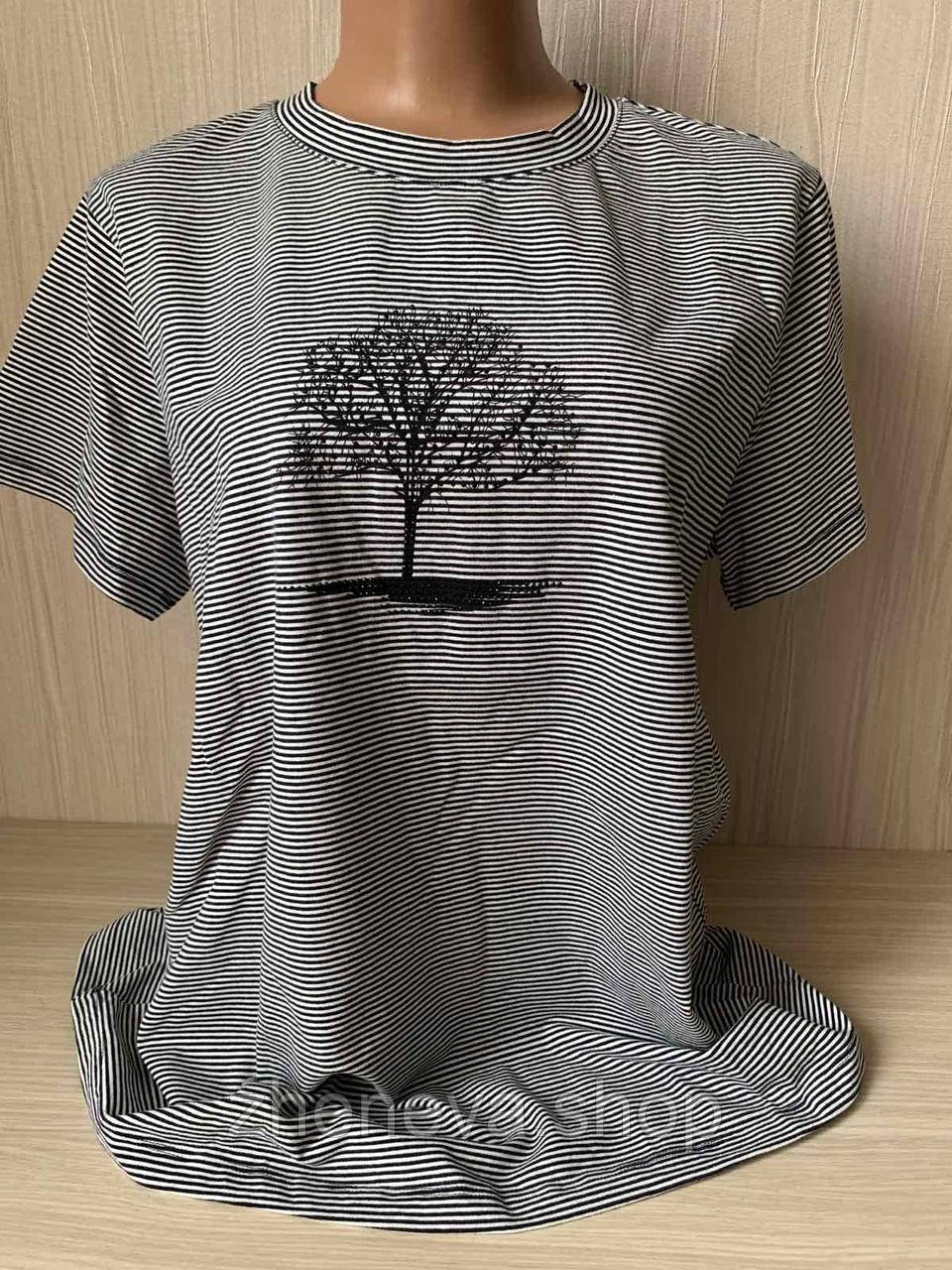 Оригінальна літня жіноча смугаста синя біла футболка з гарним принтом дерево, фото 1