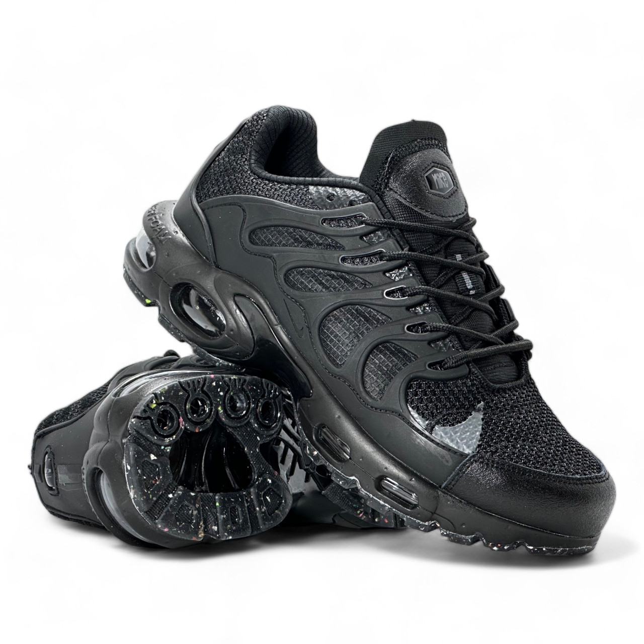 Чоловічі кросівки текстильні (сітка) чорні літні/весняні