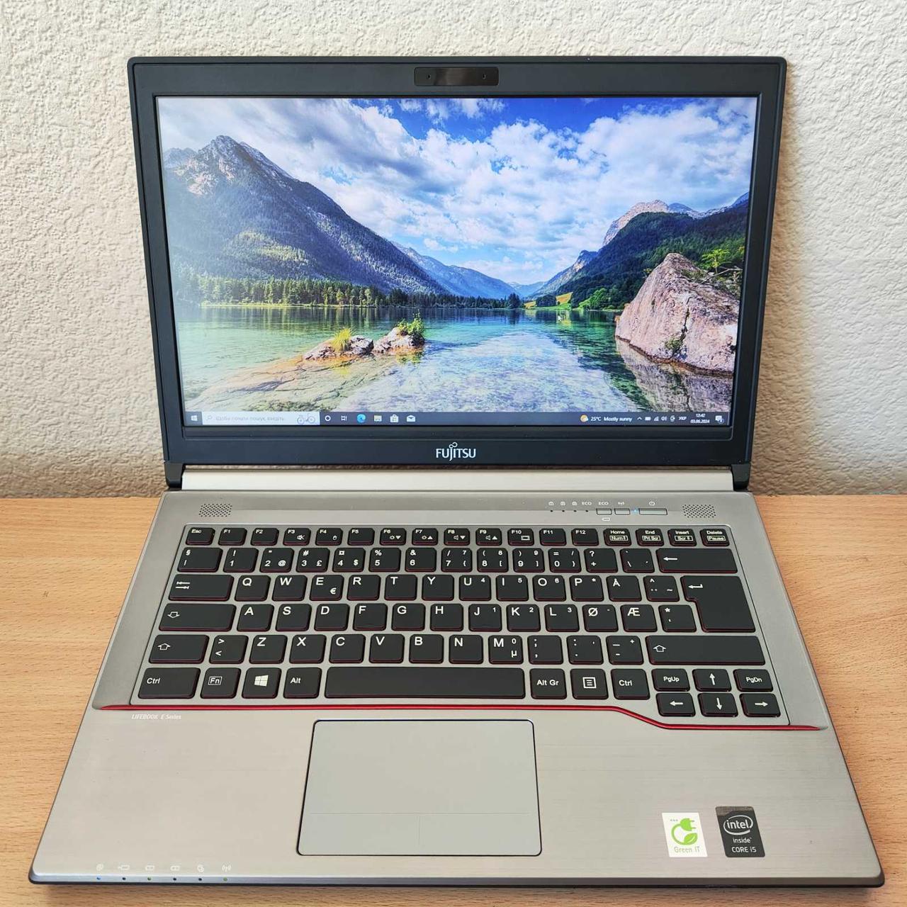 Ноутбук б/в Fujitsu Lifebook E744 14" i5-4300m/4Gen/ 4 Gb DDR3 / SSD 80Gb/Intel HD Graphics 4400