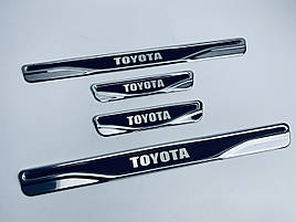 Накладки на пороги Toyota 4Runner (хром-карбон) TAN24