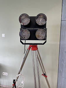 Прожектор світлодіодний Зенітно-пошуковий 180Вт  дальністю до 3000м від мережі 220В