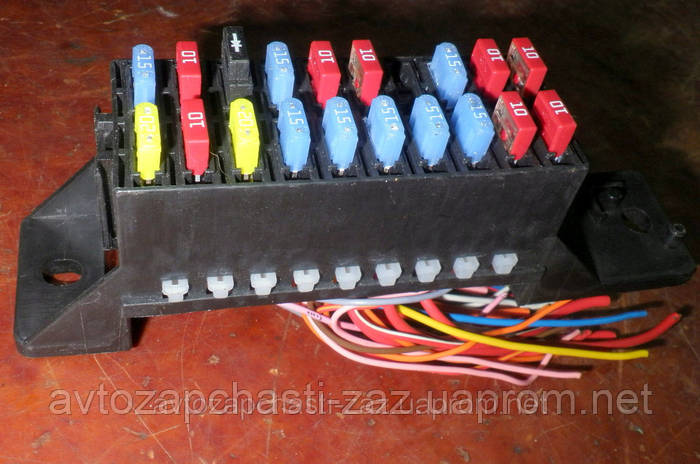 Блок плавких предохранителей для Chevrolet Lanos, ЗАЗ Ланос на двадцать ...