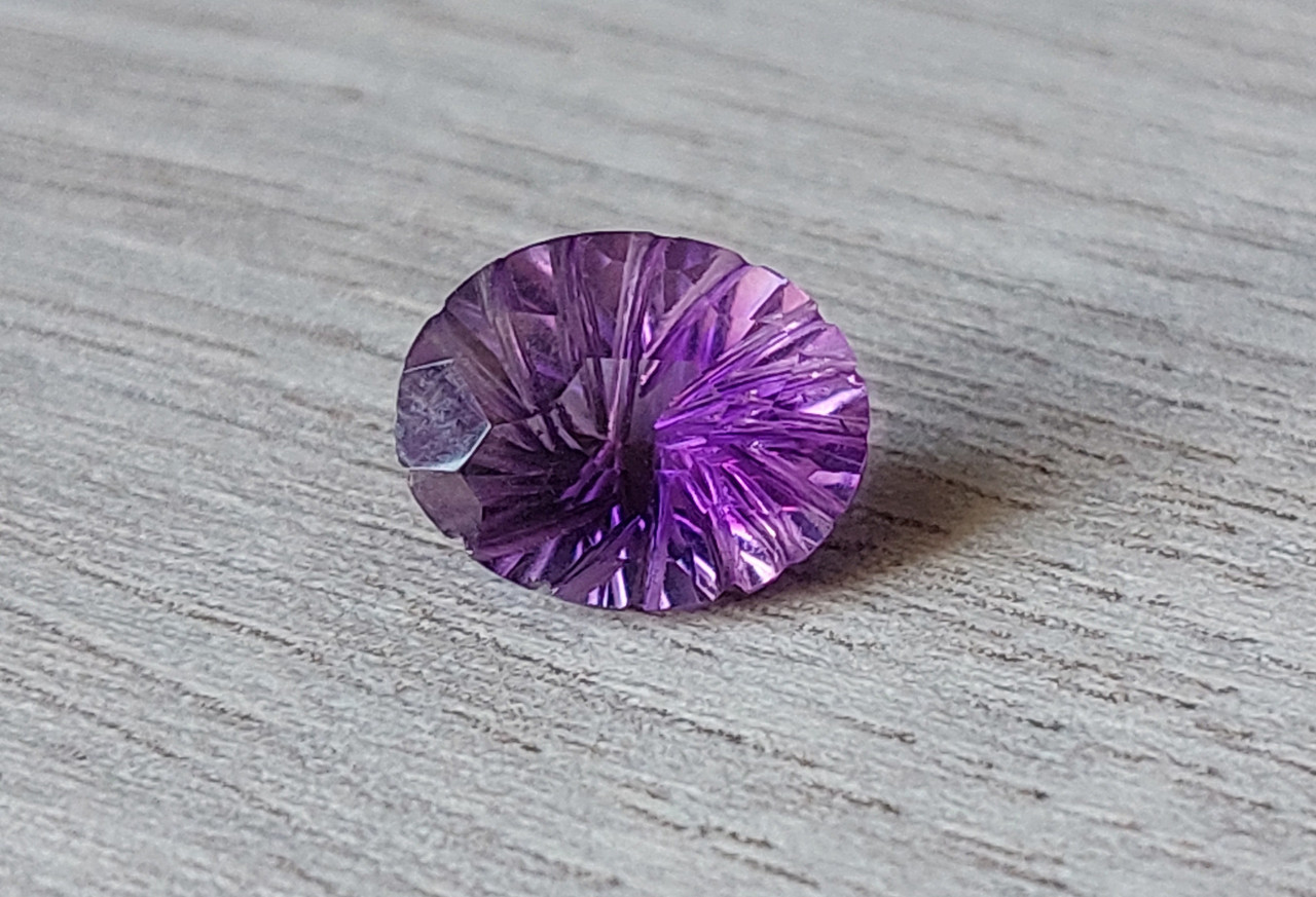Аметист 2.25 Cts 10 х 8 х 5.9 мм