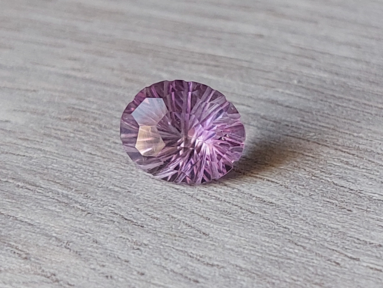 Аметист 2.40 Cts 9.95 х 8 х 6.4 мм
