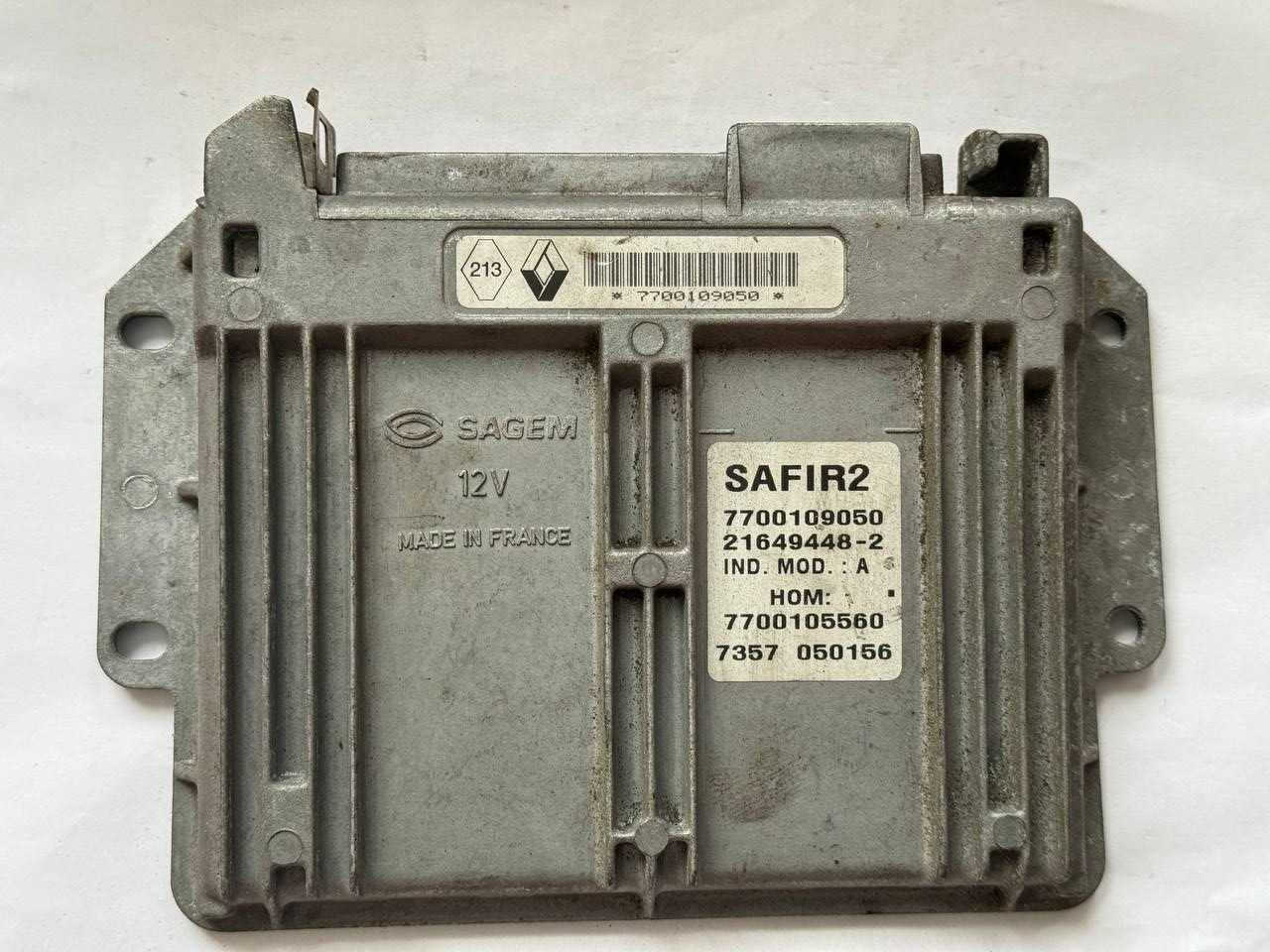 Електронний блок керування Renault Sagem 7700109050 / 21649448-2 / 216494482 / 7700105560