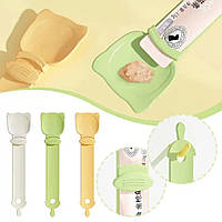 Ложка для зручного годування котів смаколиками зі стіків - біла