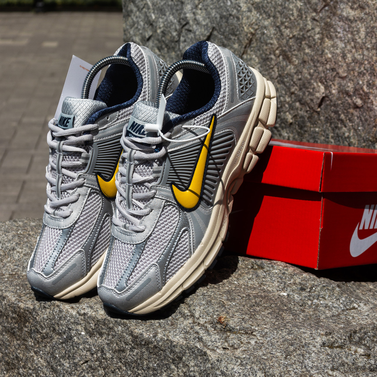 Кросівки Nike Zoom Vomero 5 сірі