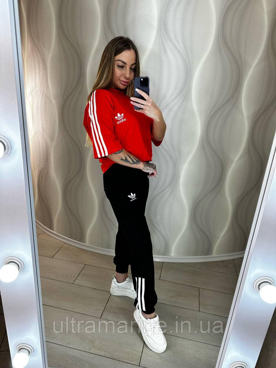 Жіночий спортивний костюм Adidas з лампасами 3 смужки літній з футболкою червоний (Адідас трикотаж двунить Туреччина)
