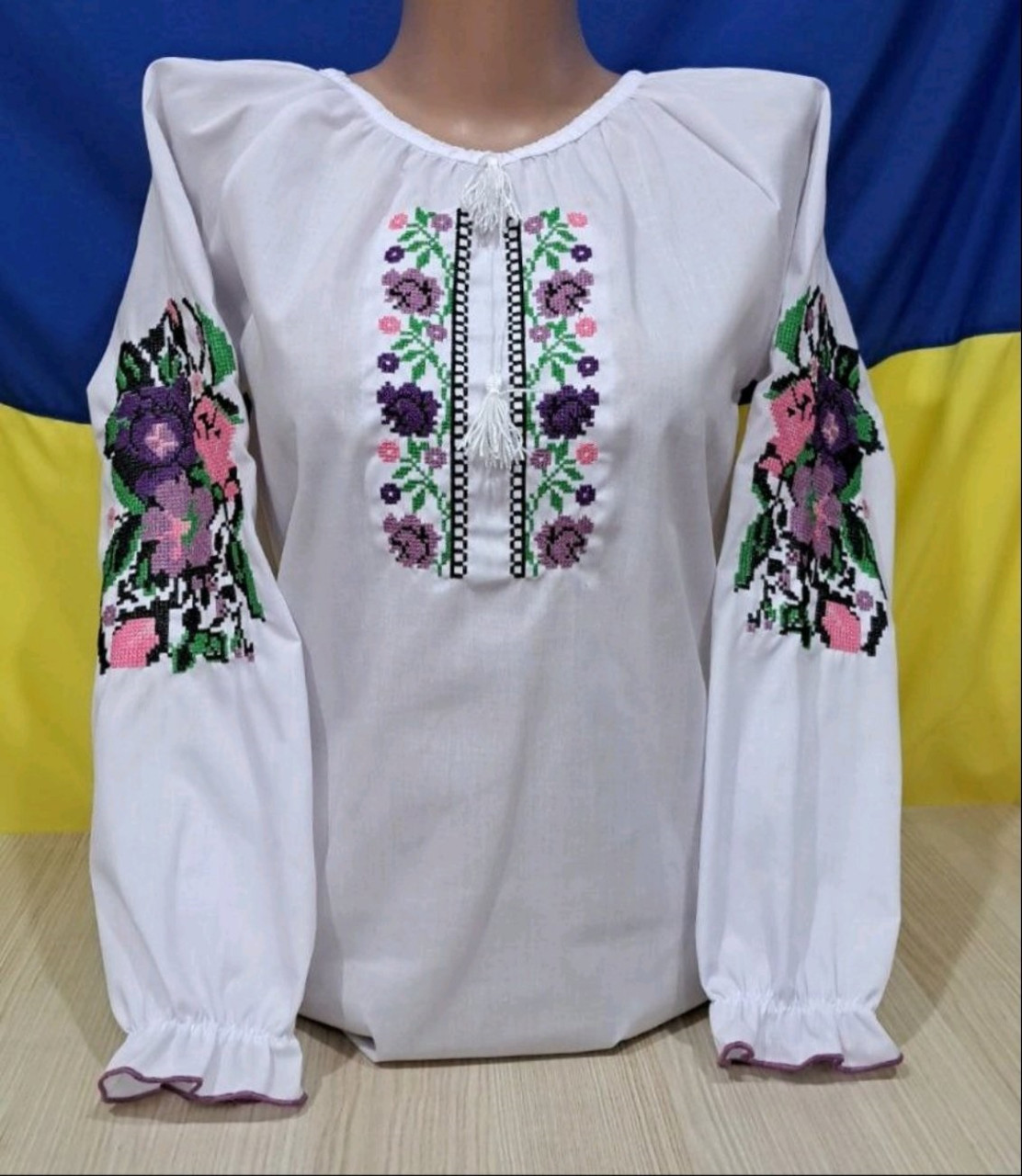 Опт Вишиванка для дівчаток з квітковою вишивкою р. 152-170, бузковий