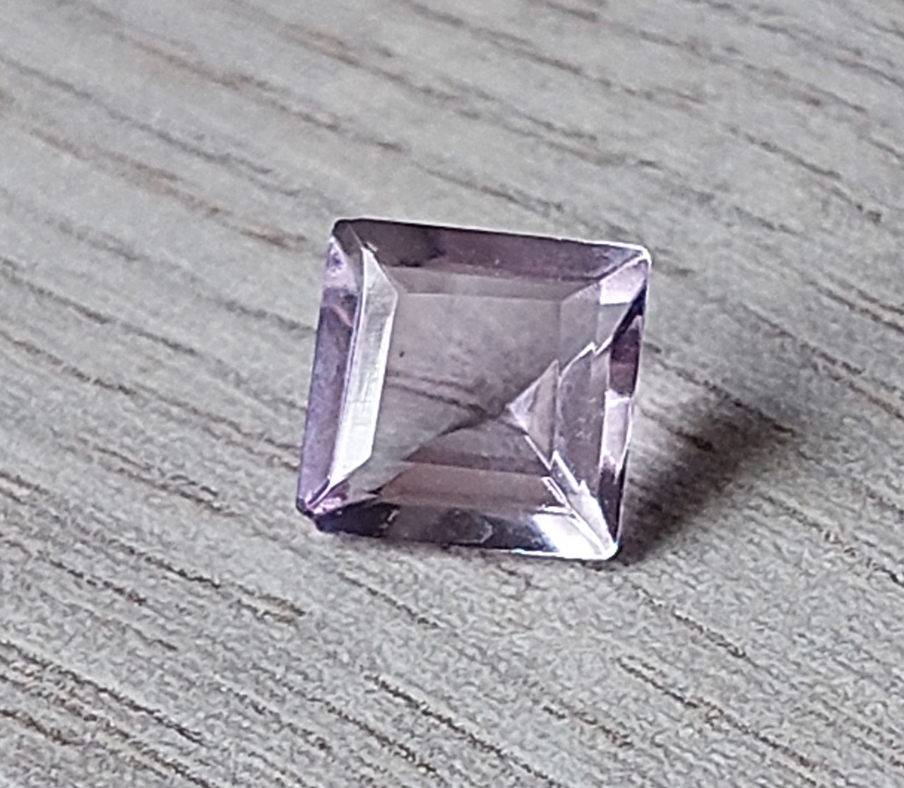 Аметист 1.85 Ct  8 х 7.85 х 4.3 мм, фото 1