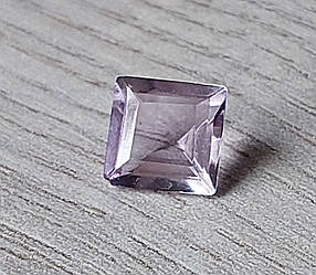 Аметист 1.85 Ct  8 х 7.85 х 4.3 мм