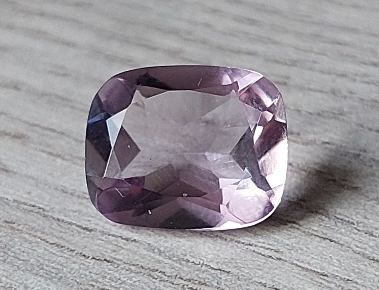 Аметист  3.35 Ct 11 х 9 х 5.5  мм