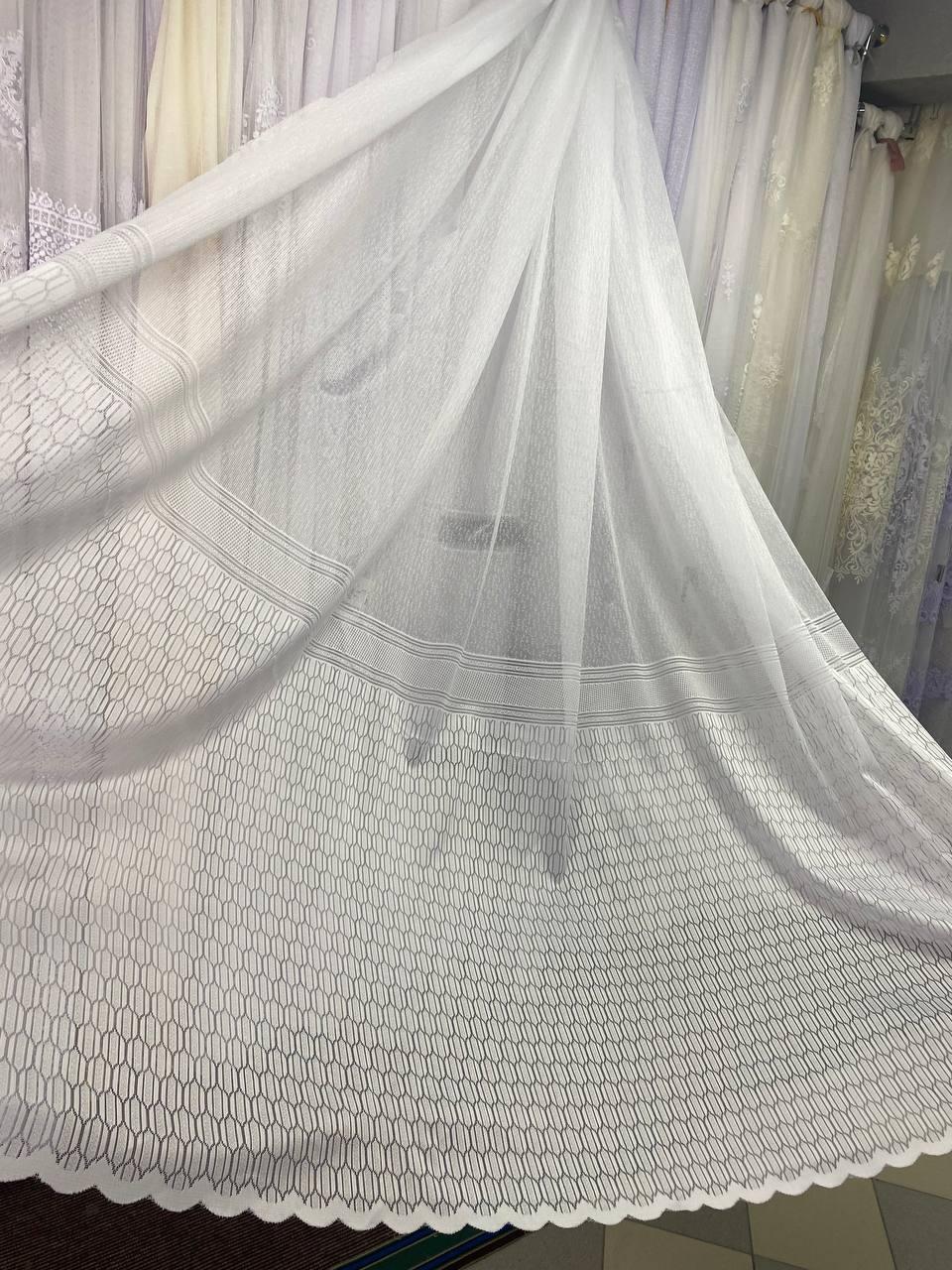 Тюль жакардд на метраж 2,8 м різні кольори - білий .