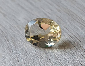 Цитрин 2.55 карат  9.95 х 7.8 х 6 мм