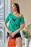 📌 Жіноча футболка з малюнком серце, креп-жатка | Літня блуза з відкритим плечем | Норма та батал, фото 5