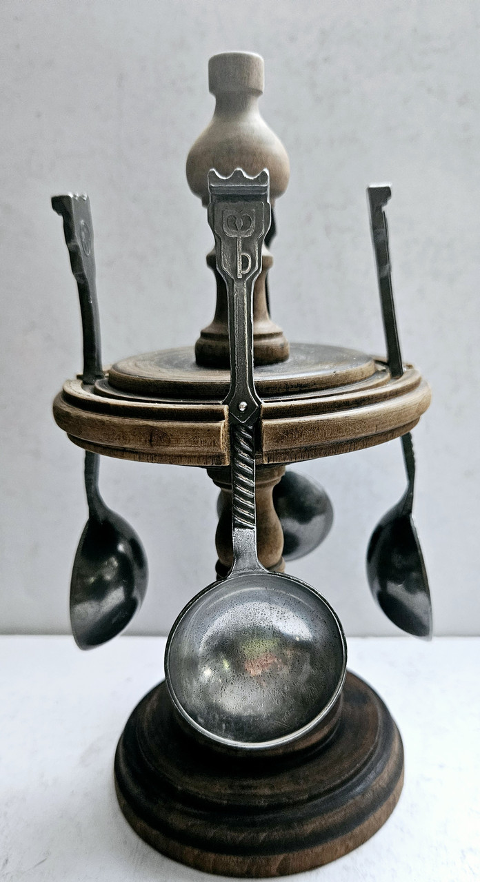 Набір олов'яних ложок Ключ до серця на підставці, фото 1