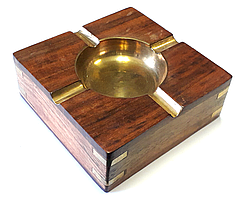 Попільничка дерев"яна