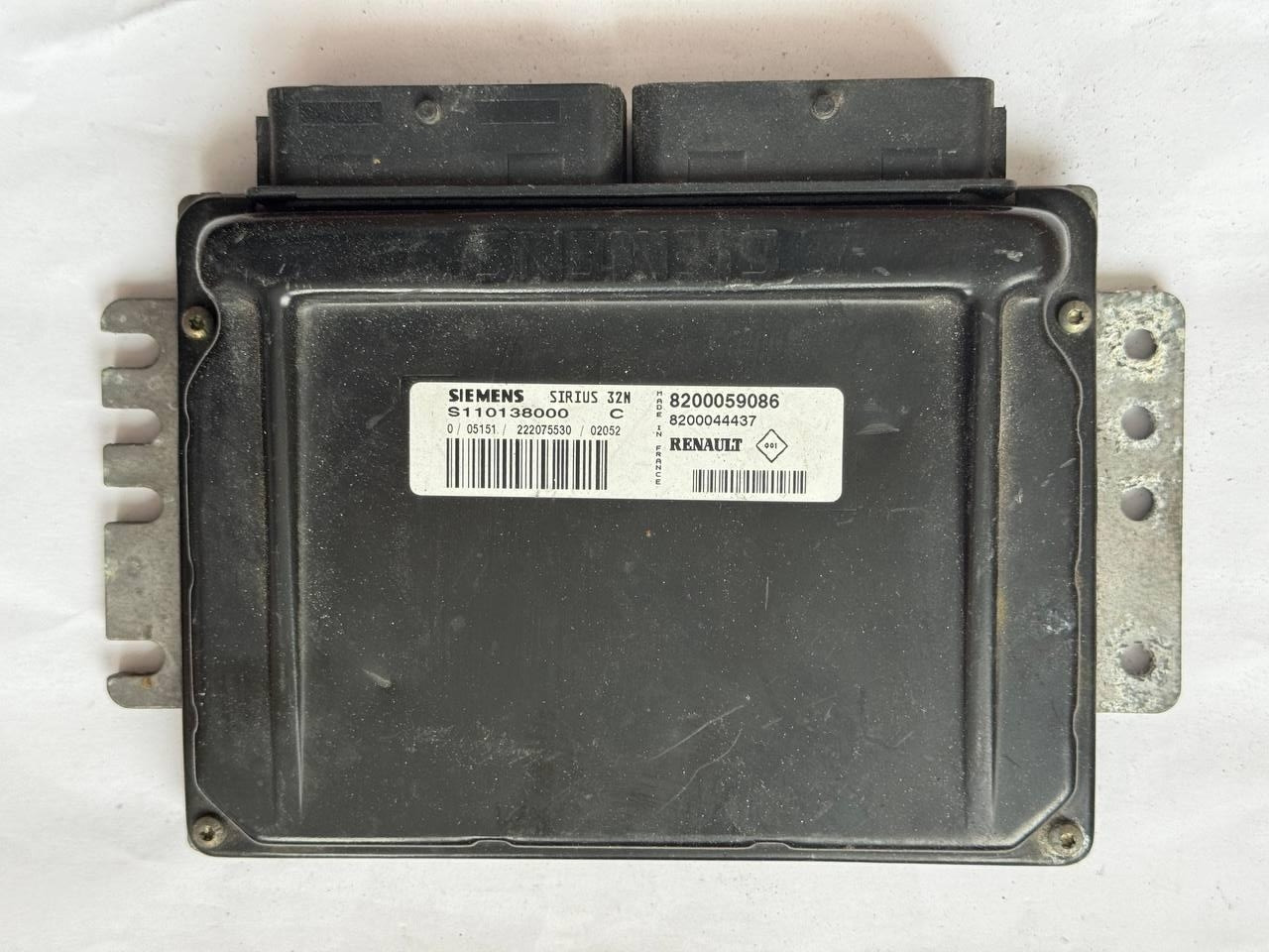 Електронний блок керування Renault Siemens S110138000C / 8200059086 / 8200044437