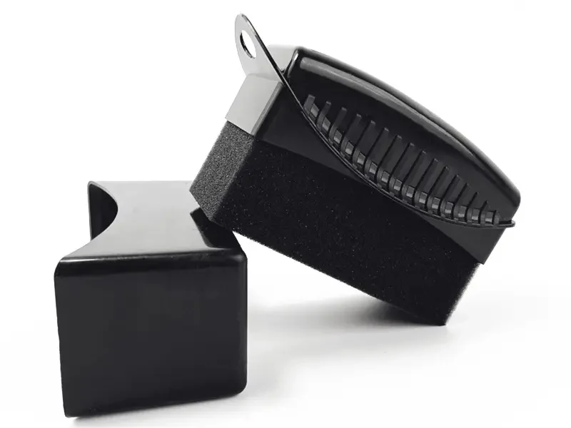 Аплікатор для чорніння шин у пластиковій коробці