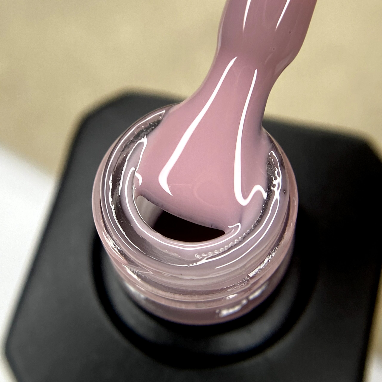 Ультрастійкий камуфлюючий топ без липкого шару Nika Zemlyanikina Ultra Strong Nude, 15мл, фото 1