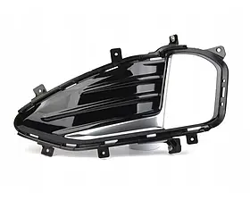 Решітка бампера ліва Ford Edge 18- з отвором, молдинг хром (Тайвань). KT4Z15266BB