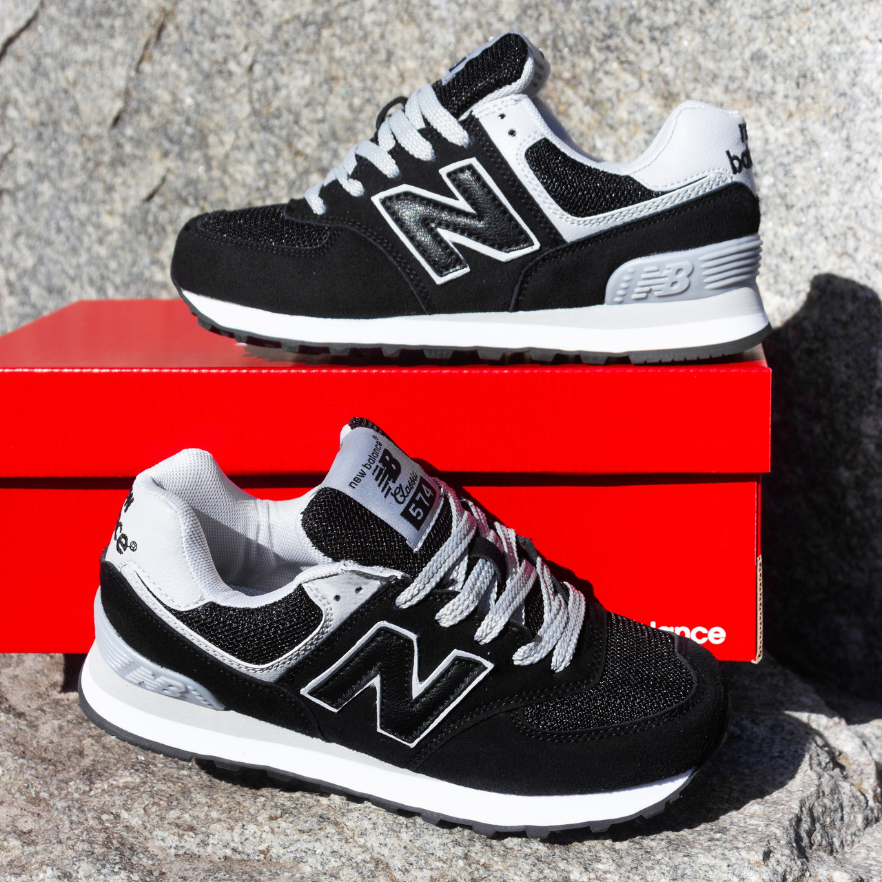 Кросівки New Balance 574 чорні з білим