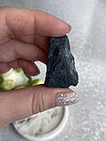 Шерл необроблений натуральний 36*25*15 мм камінь чорний турмалін., фото 3
