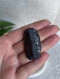 Шерл необроблений натуральний 19*22*42 мм камінь чорний турмалін., фото 6