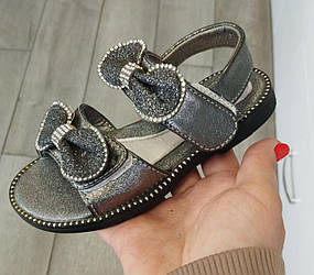 STTOPA Розмір 26,27,28,29,31. Босоніжки дитячі для дівчинки сріблясті