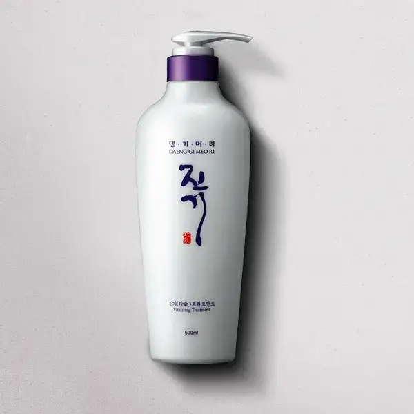 

Регенерирующий интенсивный кондиционер Daeng Gi Meo Ri Vitalizing Treatment, 500 мл