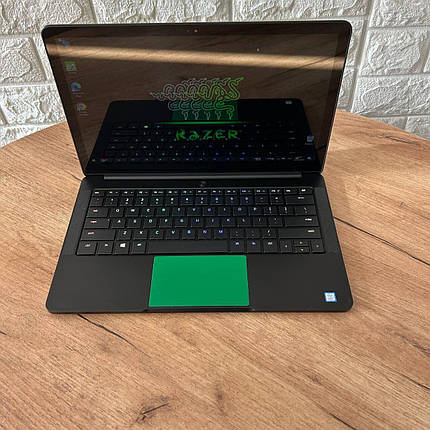Б/в Ультрабук Razer Blade 13 Stealth RZ09-0239 Green 13.3" 3200x1800 Touch| i7-8550U| 16GB RAM| 256GB SSD| UHD 620, фото 1