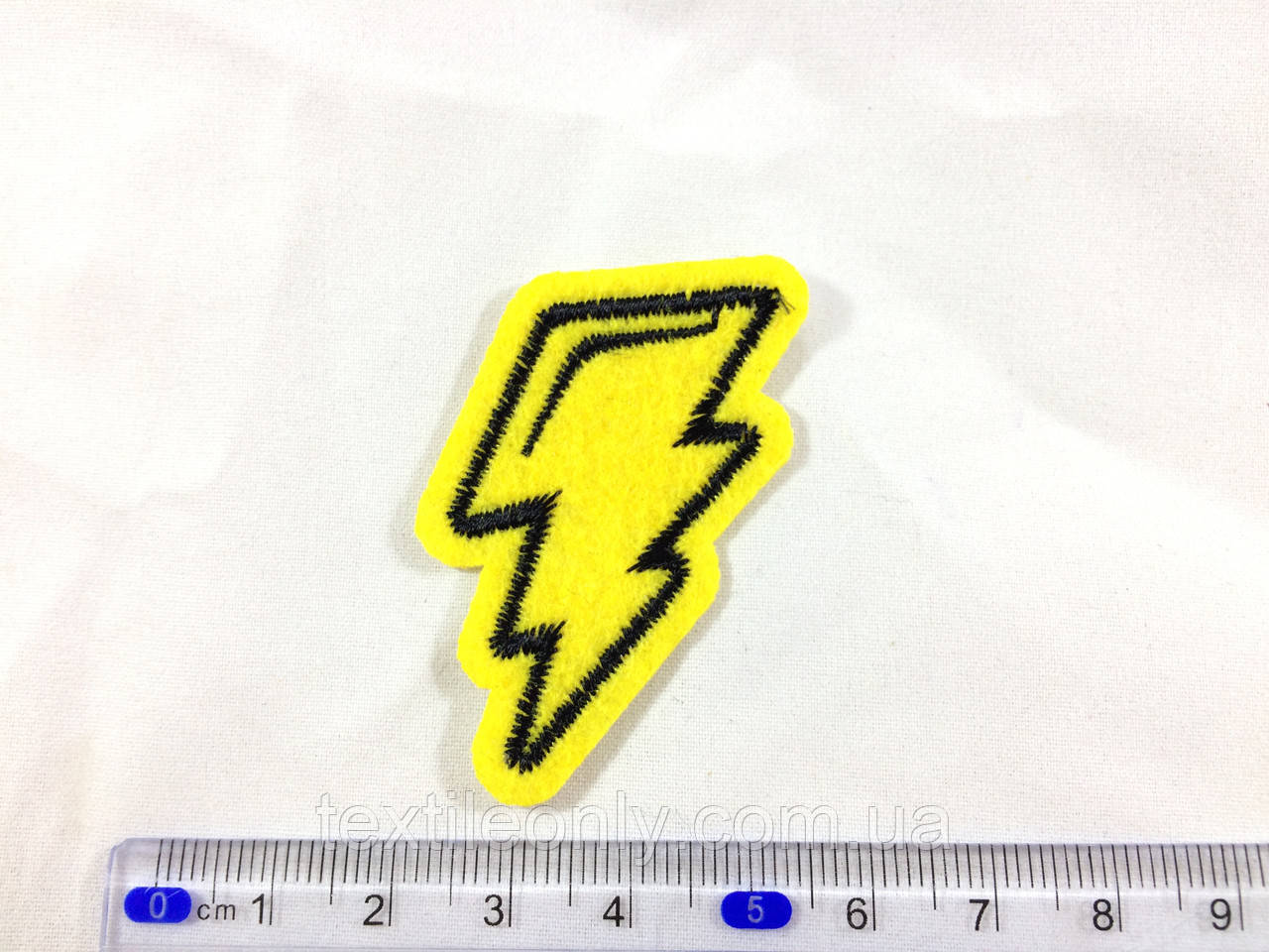 Нашивка Блискавка 38х52 мм