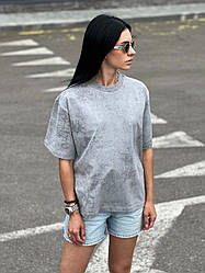 Жіноча трендова оверсайз футболка з потертостями мармурова бежева / сіра
