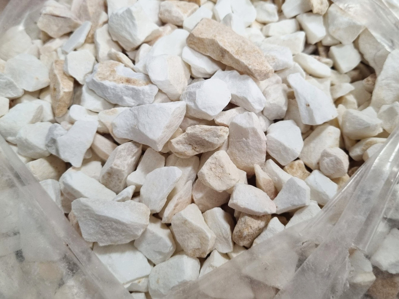 Біла мармурова крихта 12-18 мм Kalafat (насипом від 1 т)