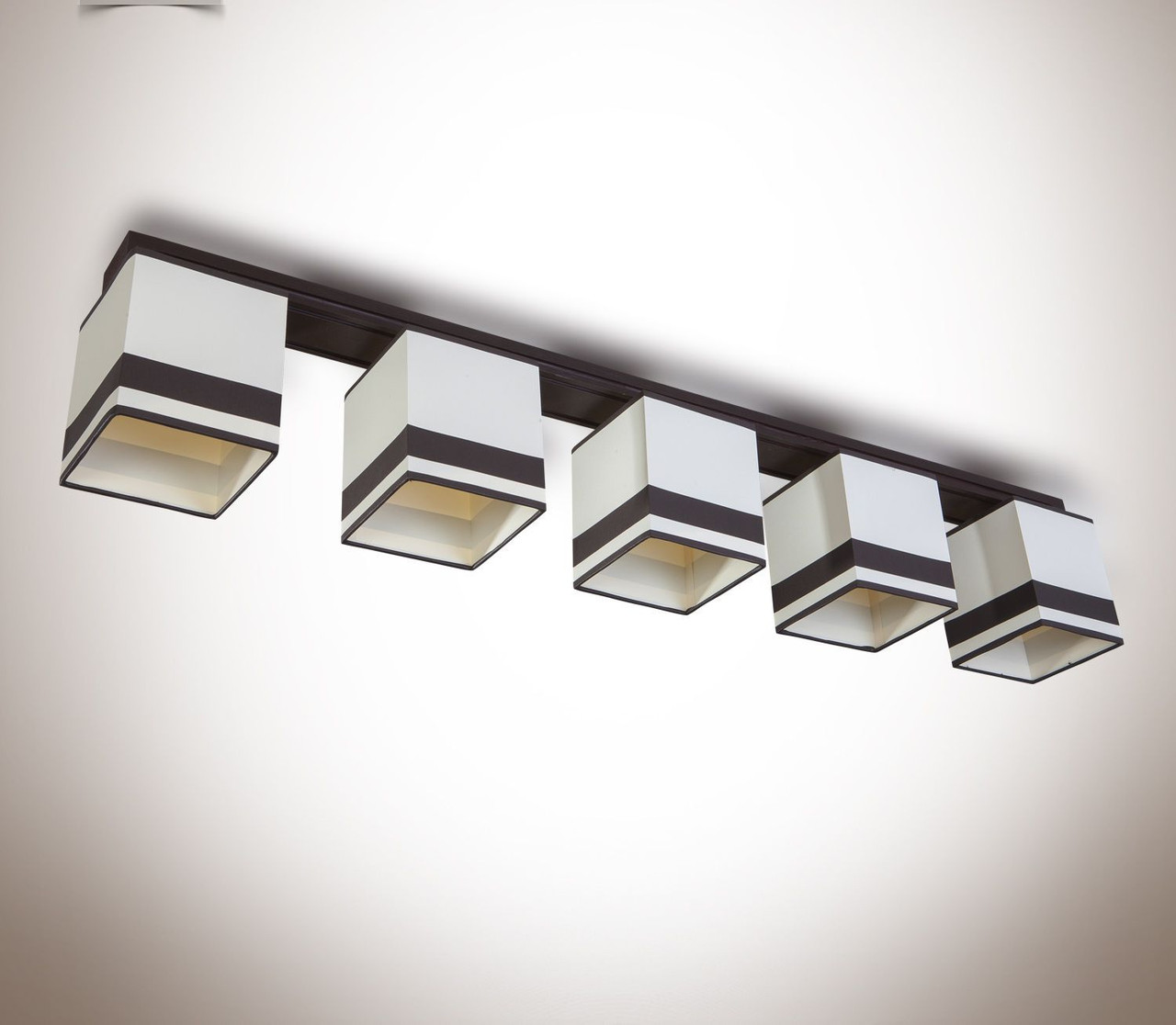 Довга люстра на 5 ламп, дерев'яна з абажурами для спальні, кухні, передпокою, фото 1