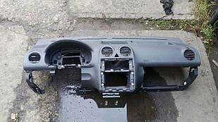Б/в торпедо/накладка Volkswagen Caddy
