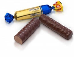 Шоколадні глазуровані цукерки Ніколь з начинкою праліне з какао та подрібненими вафлями 250 грамів  | ХБФ