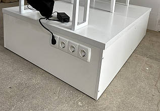 Подіум із розетками для педикюрного крісла ПІД-11