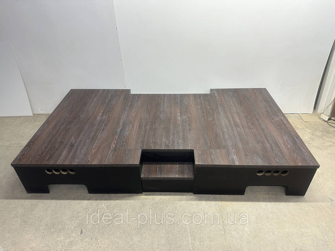 Подвійний подіум для 2-х крісел ПІД-04 посилений подіум зі сходинкою під крісла - реклайнери, фото 1